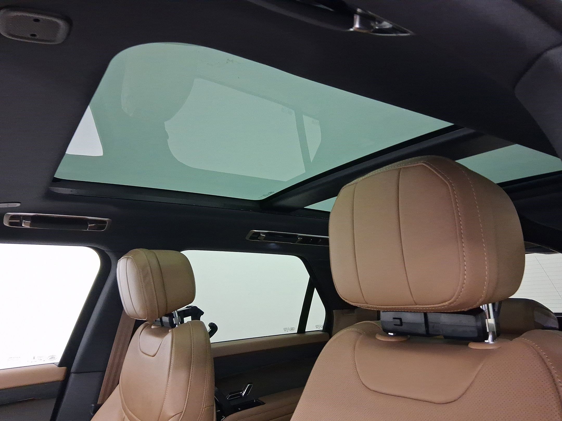 New 2026 Land Rover Range Rover Sport SE AWD/4WD image 14