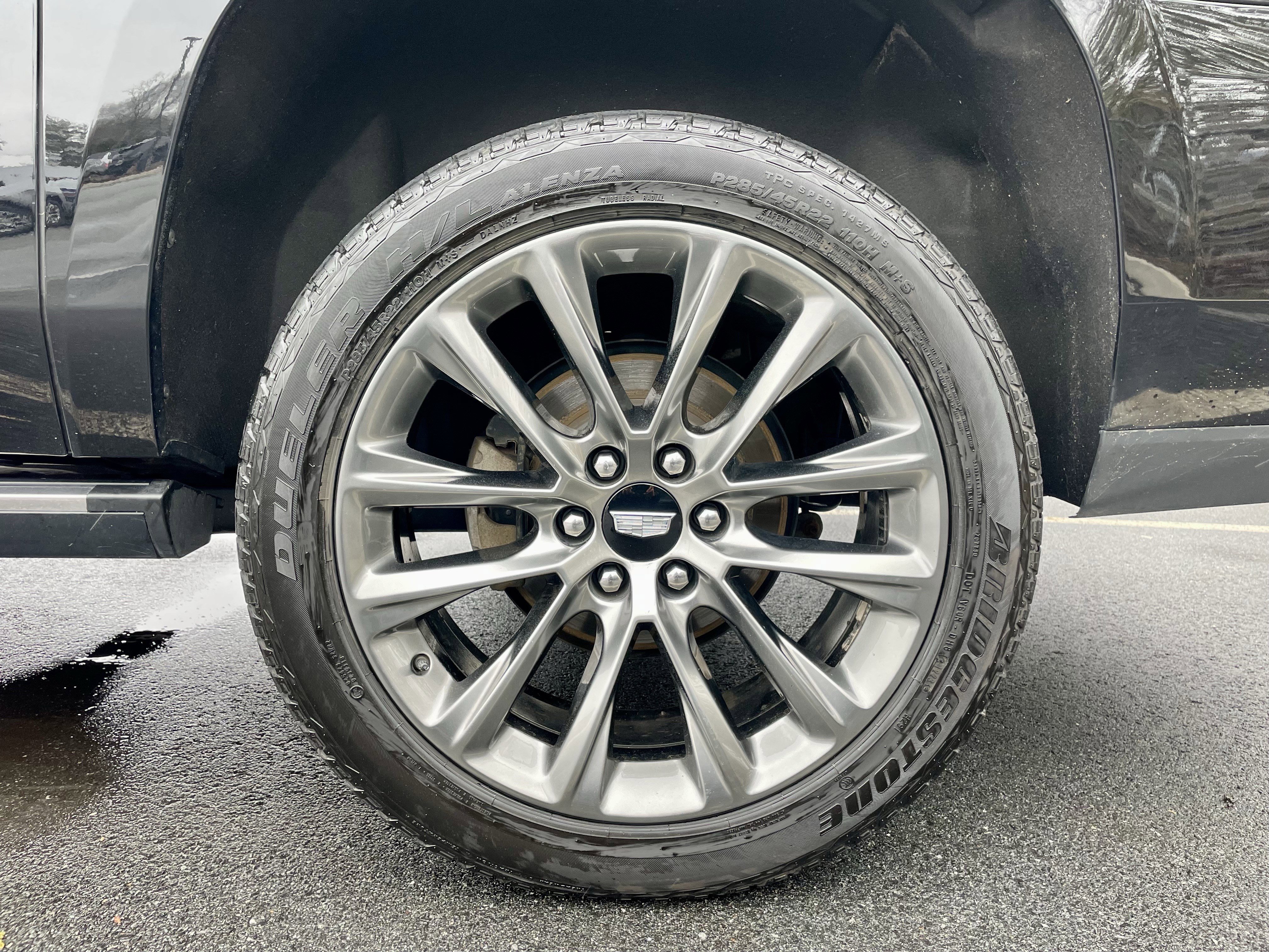 Used 2019 Cadillac Escalade ESV Platinum w/ Escalade Sport Edition image 10