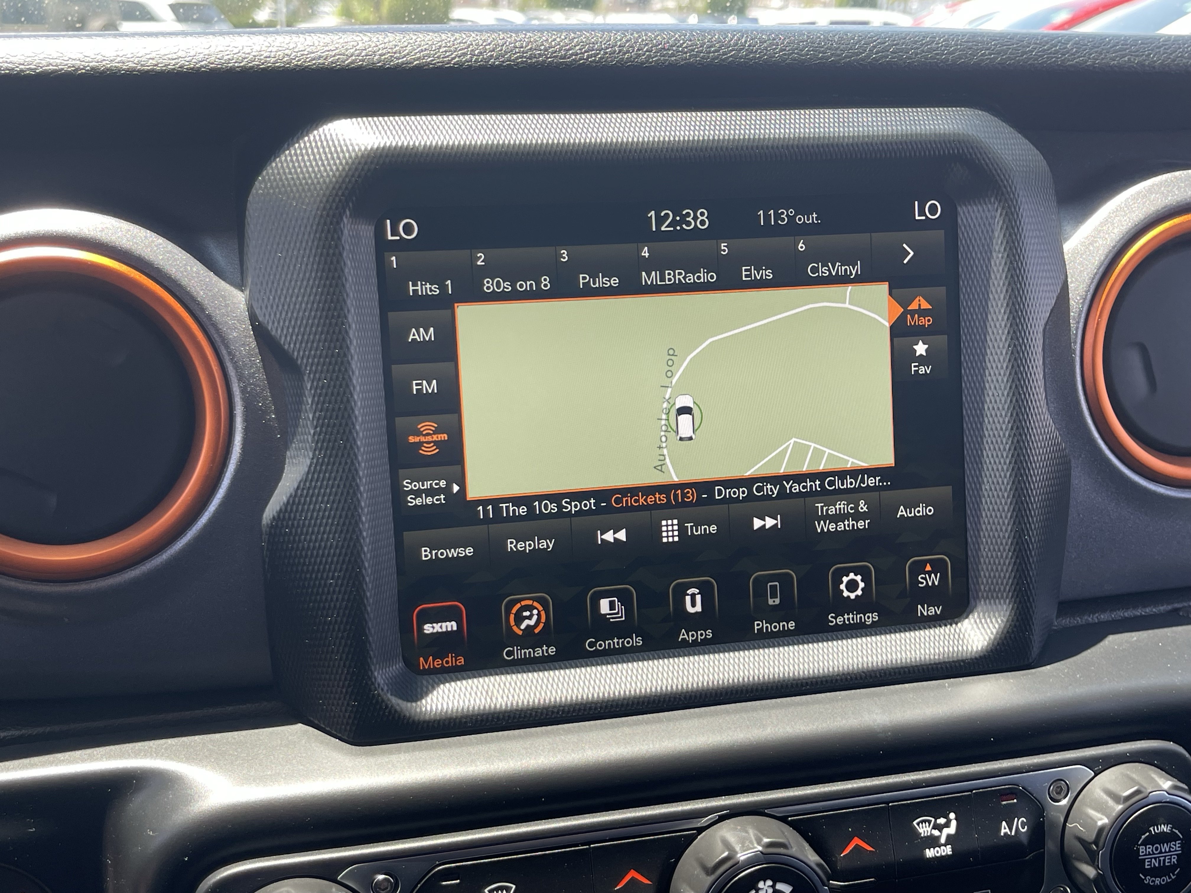 Used 2021 Jeep Gladiator Mojave AWD/4WD image 25