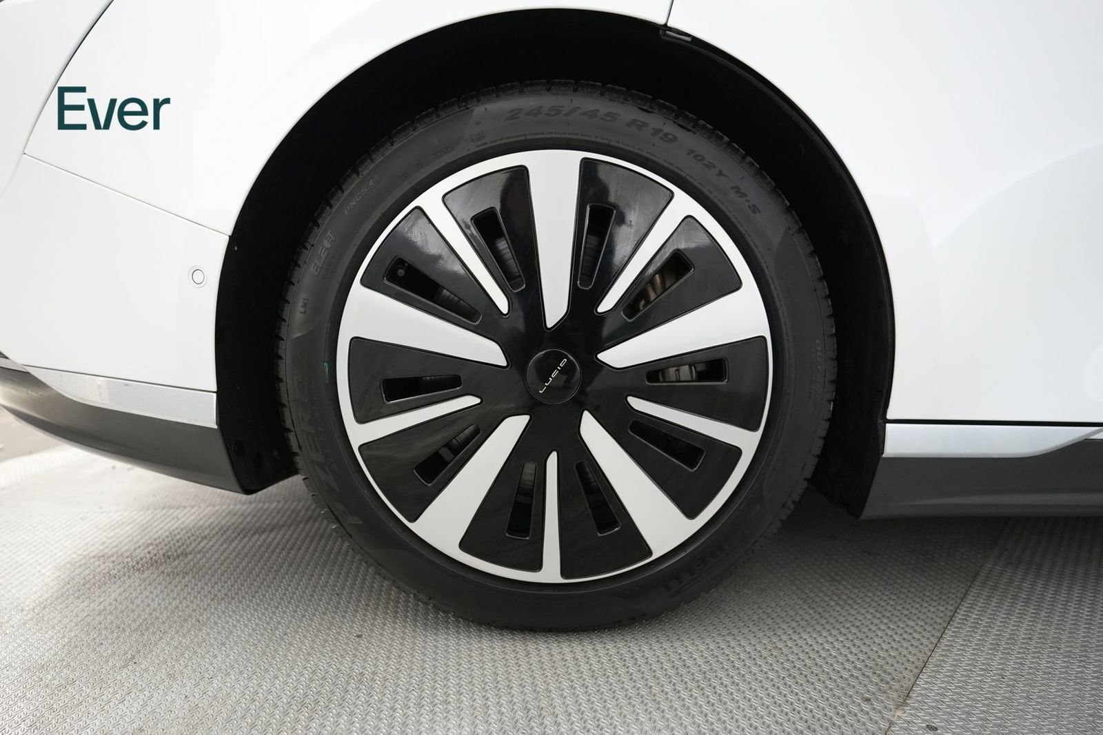 Used 2023 Lucid Air Pure AWD/4WD image 22