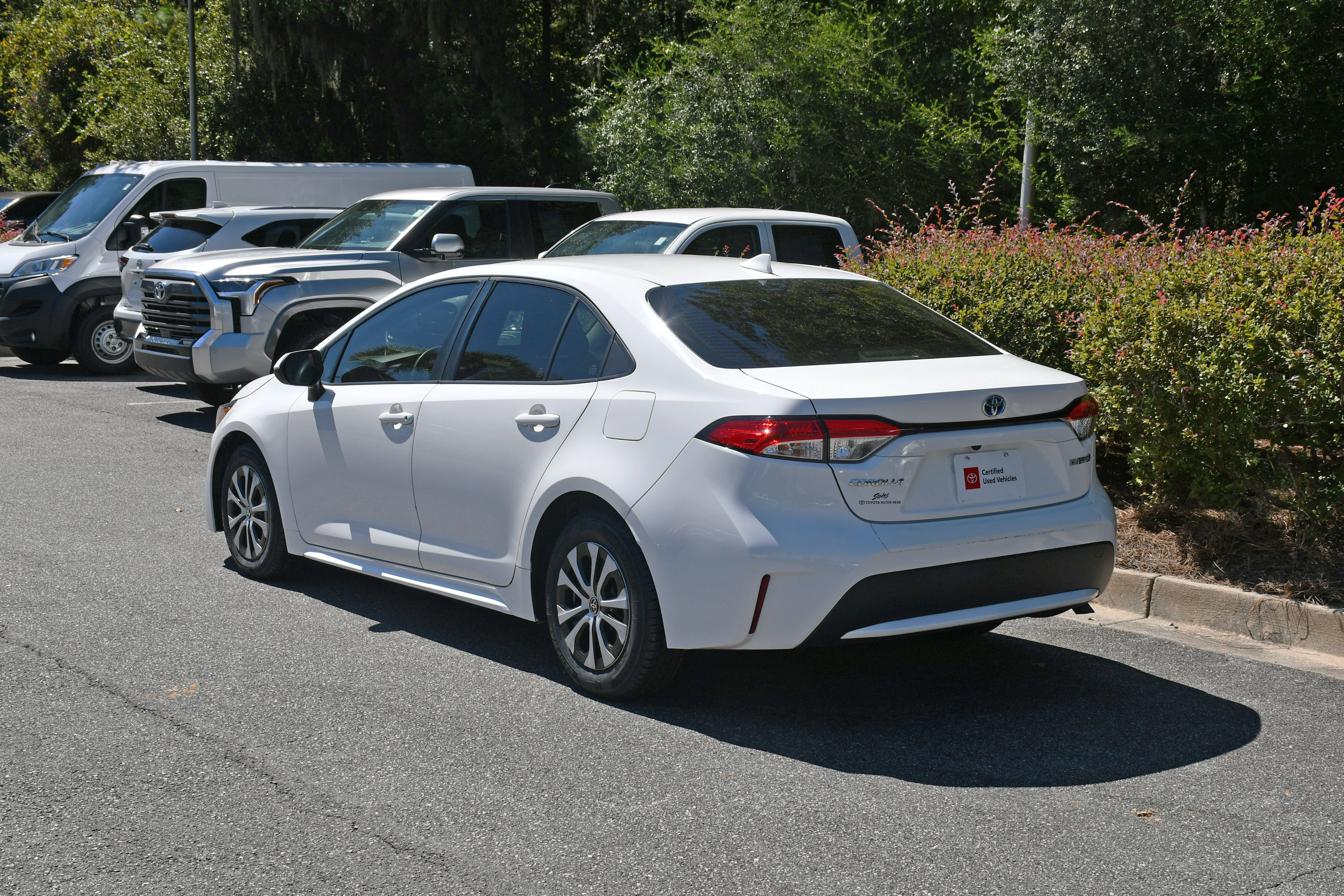Certified 2022 Toyota Corolla LE FWD image 3