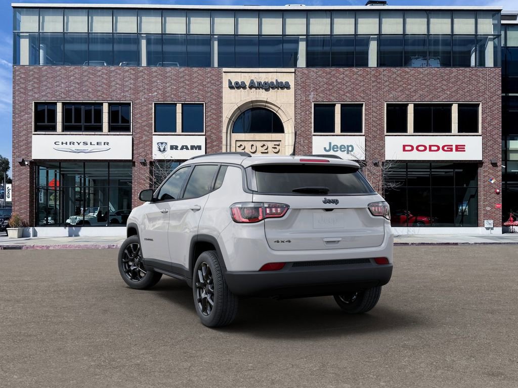 New 2026 Jeep Compass Latitude image 3