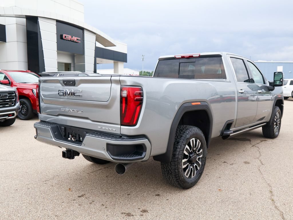 New 2026 GMC Sierra 3500 Denali Ultimate w/ LPO, Black Badging Package AWD/4WD image 3