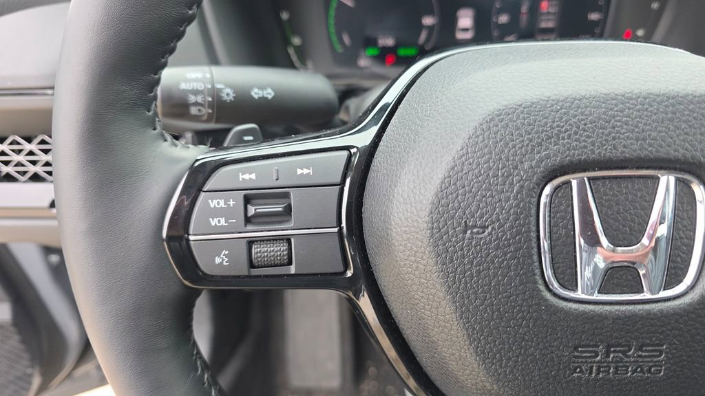 Used 2025 Honda Accord Touring image 16