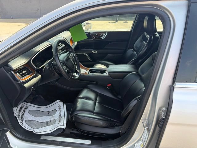 Used 2019 Lincoln Continental Premiere FWD image 27