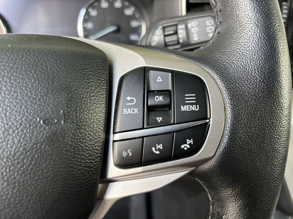 Used 2023 Ford Explorer XLT w/ Equipment Group 202A AWD/4WD image 27