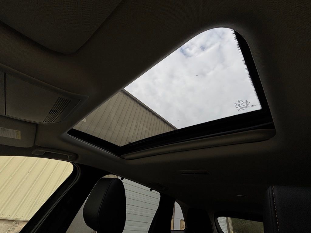 Certified 2025 MAZDA CX-90 3.3 Turbo w/ Preferred Package image 28