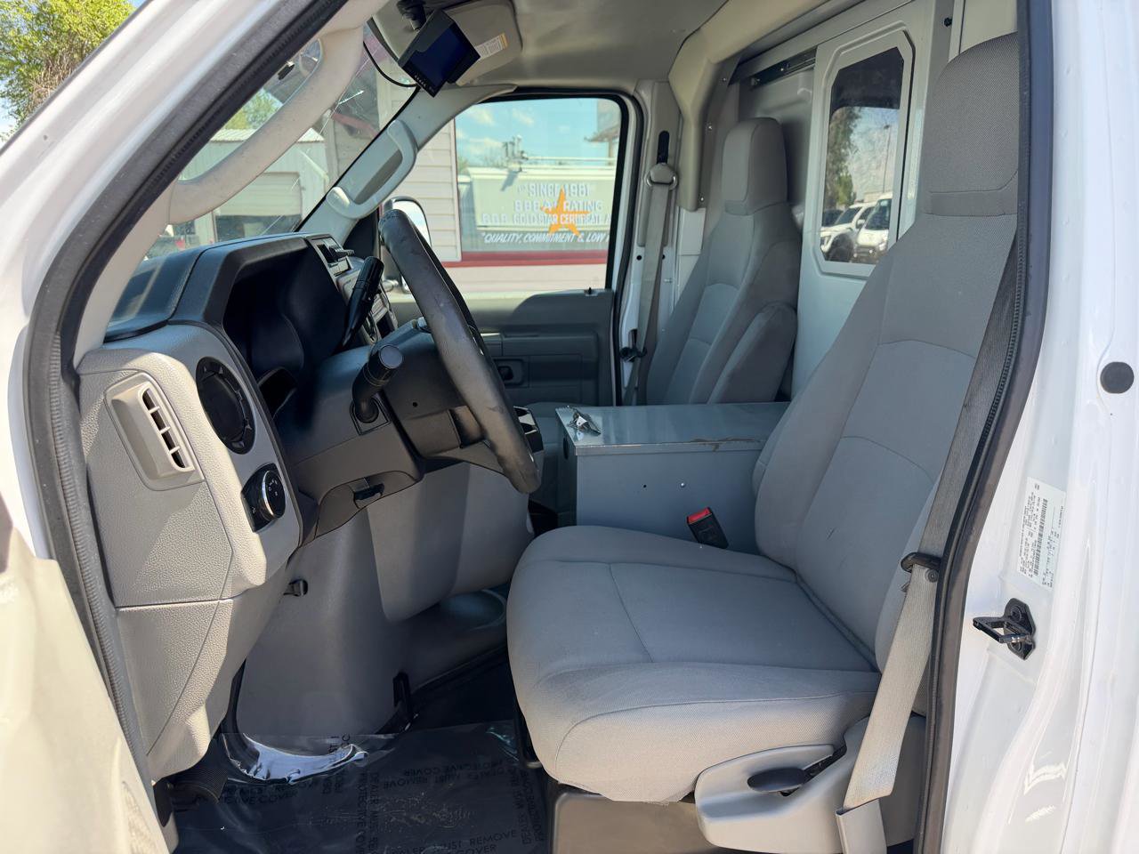 Used 2021 Ford E-350 and Econoline 350 Super Duty w/ Power Windows & Locks Group image 11