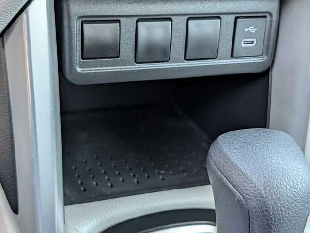 Used 2025 Toyota Corolla Cross L image 17