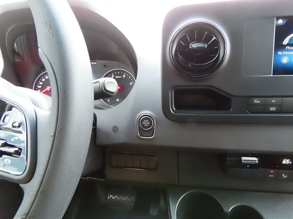 Used 2024 Mercedes-Benz Sprinter 3500 image 34