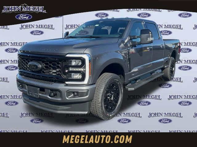 New 2026 Ford F250 Lariat w/ Black Appearance Package