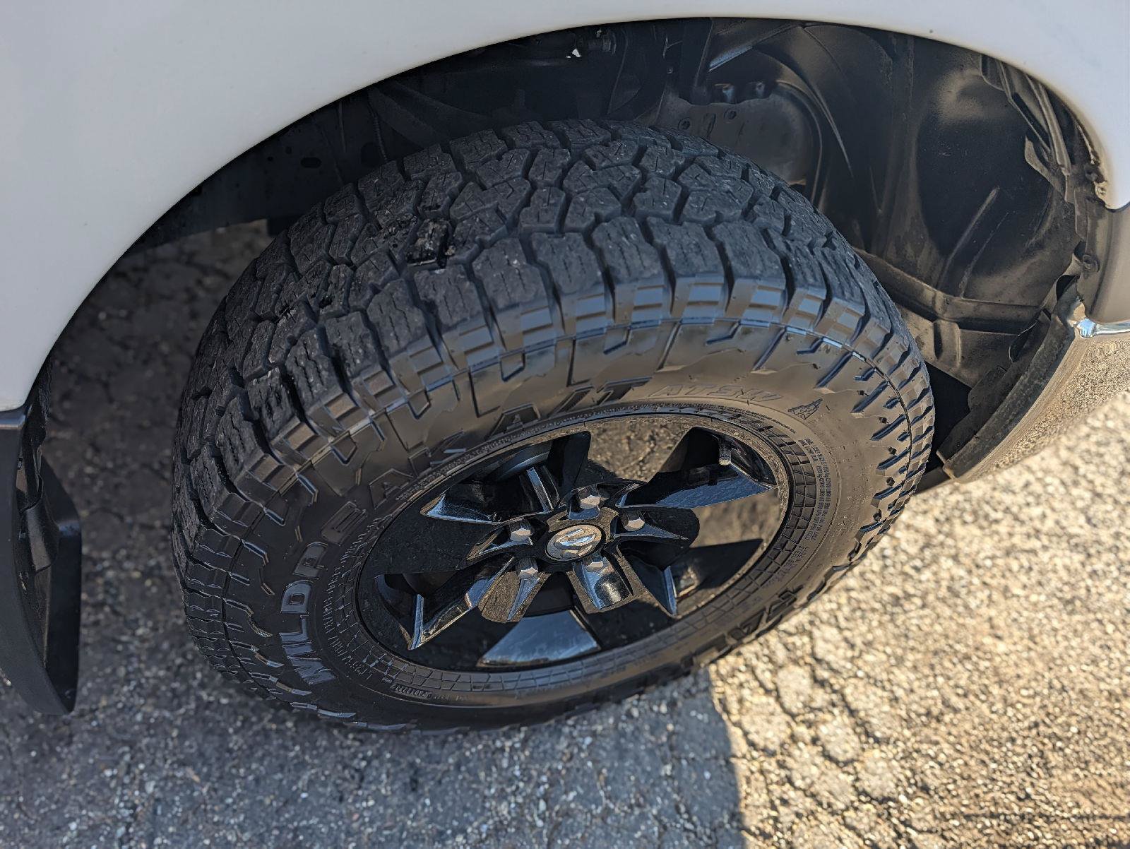 Used 2017 RAM 1500 Tradesman w/ Chrome Appearance Group RWD image 35