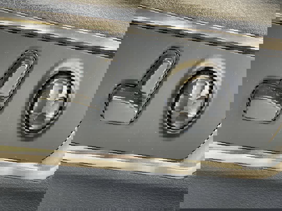 Used 2019 RAM 1500 Limited image 15