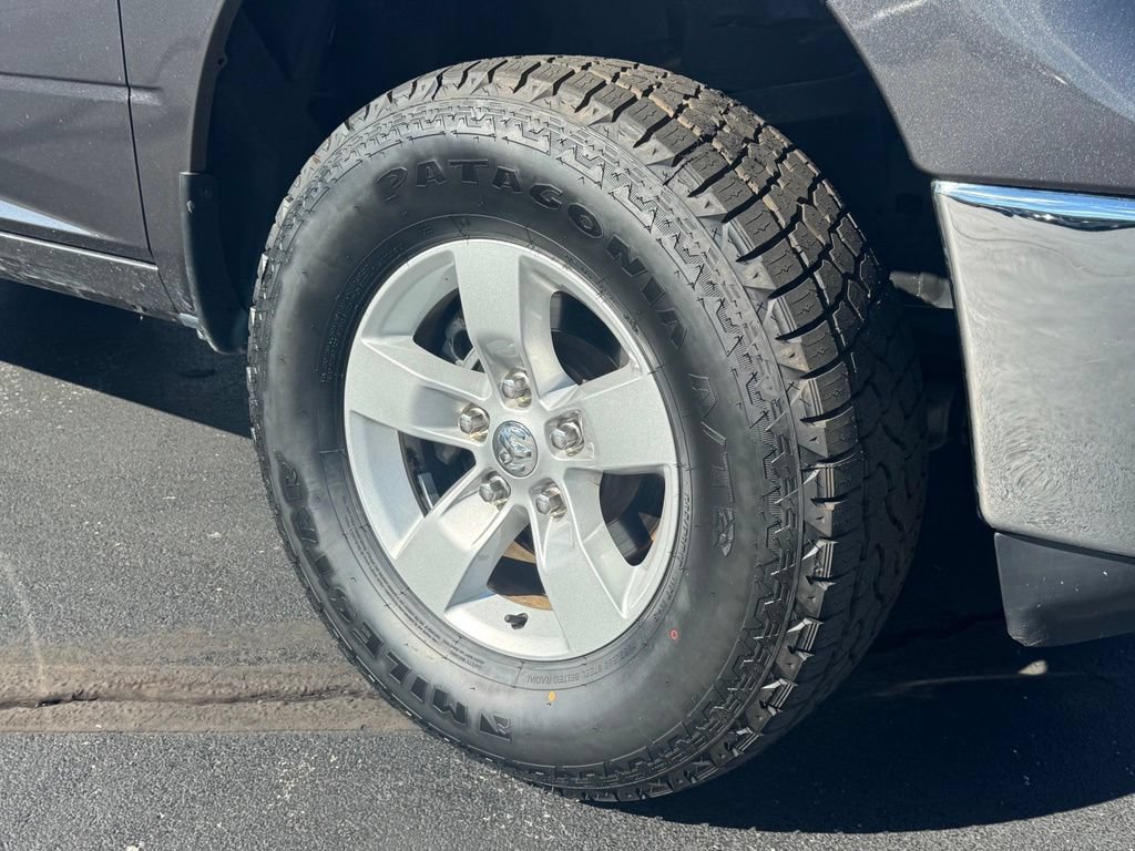 Used 2019 RAM 1500 Classic SLT w/ Luxury Group AWD/4WD image 22