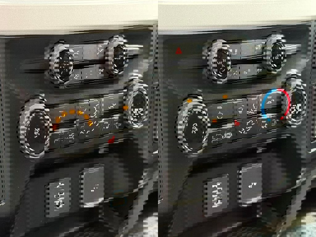 New 2026 Ford F250 XLT w/ XLT Premium Package image 13