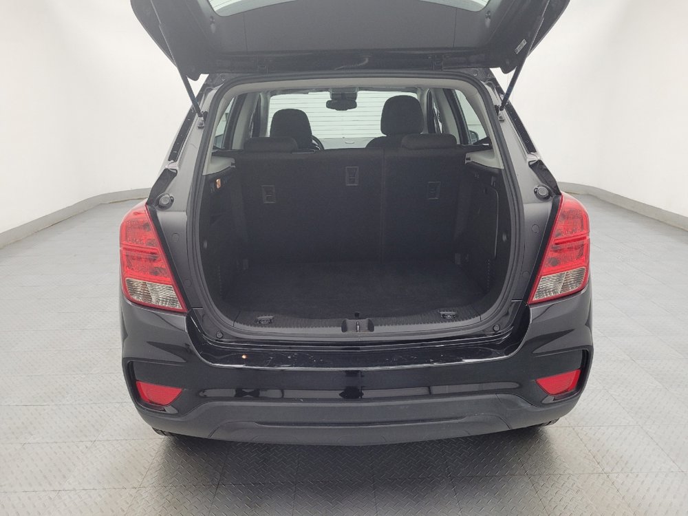 Used 2021 Chevrolet Trax LS image 29