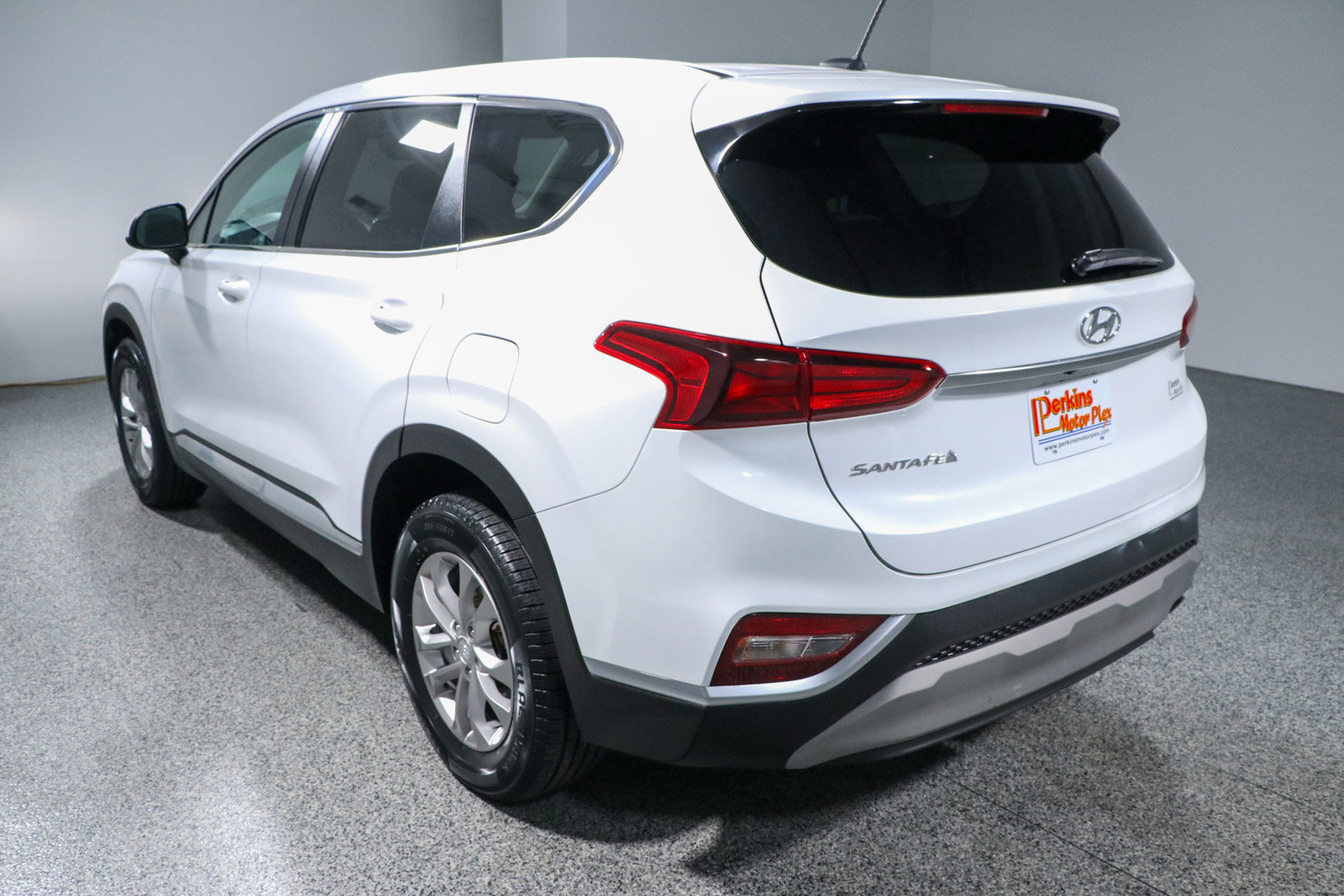 Used 2019 Hyundai Santa Fe SE image 9
