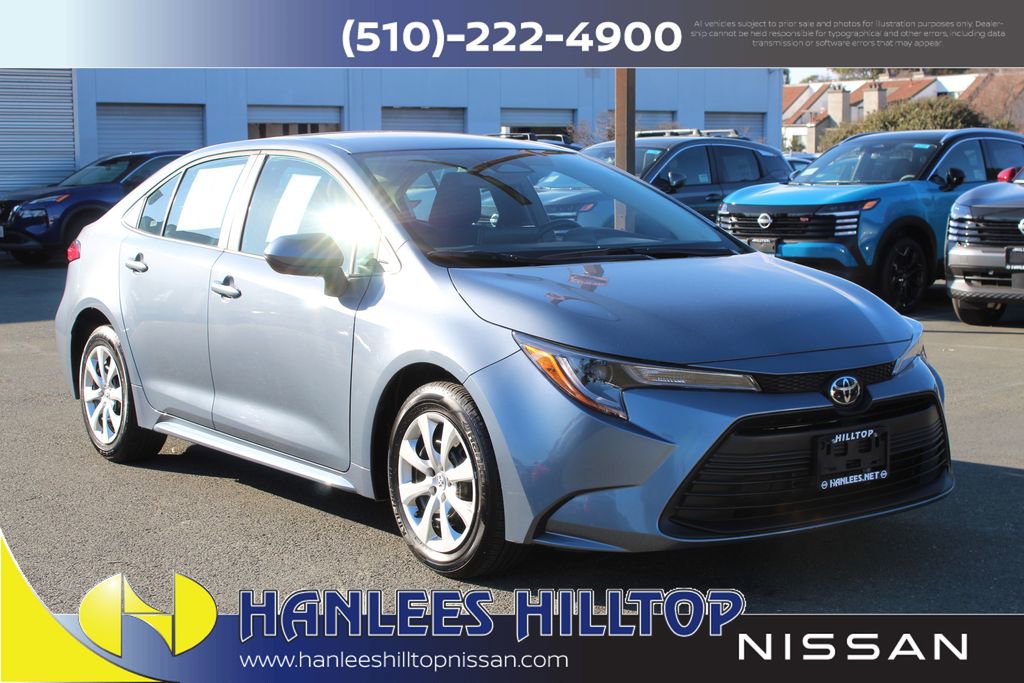 Used 2025 Toyota Corolla LE image 5