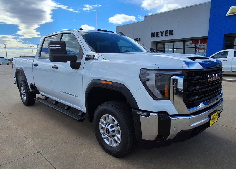 New 2026 GMC Sierra 2500 Pro w/ 1SA Pro Safety Plus Package image 2