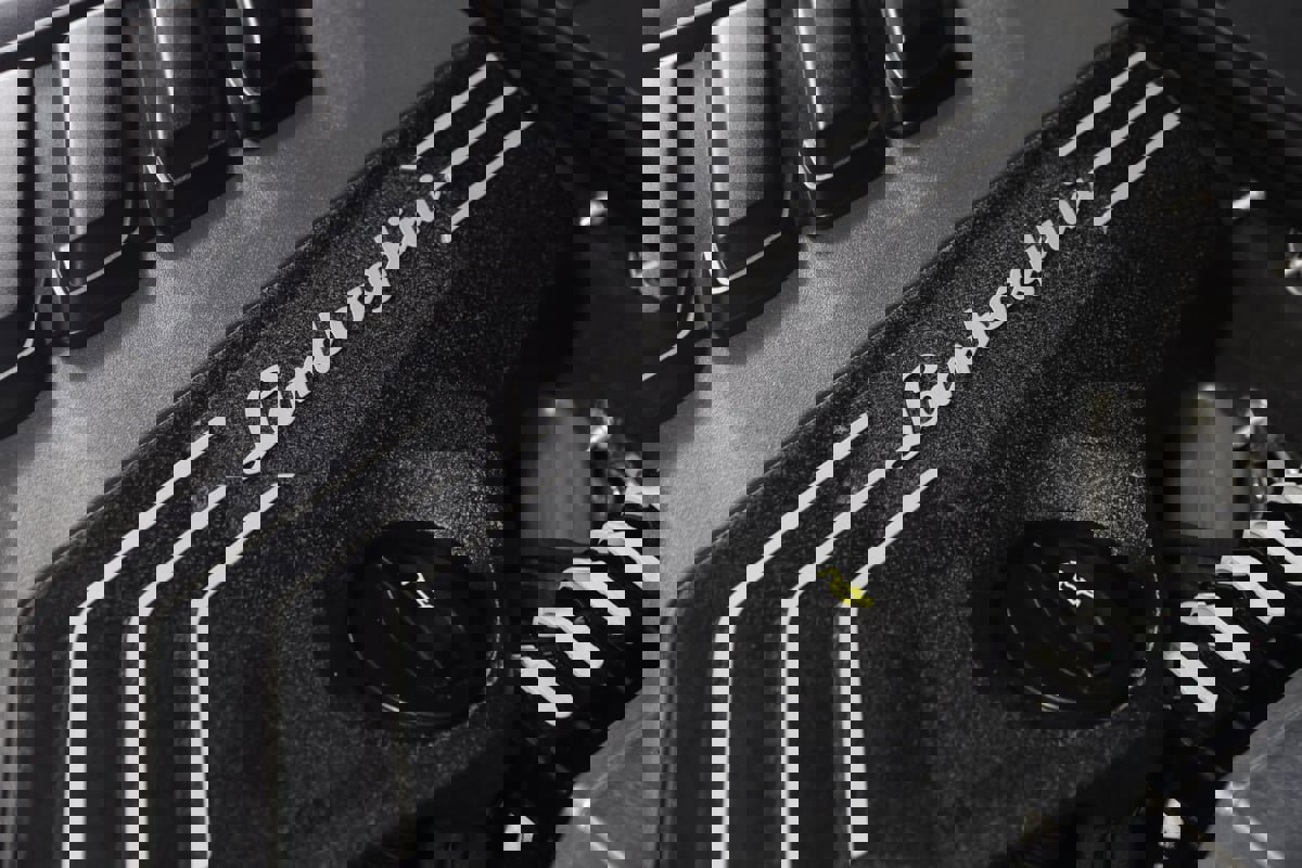 Used 2022 Lamborghini Urus image 33