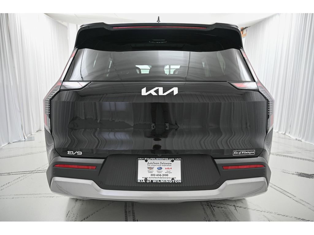 New 2026 Kia EV9 Wind image 6