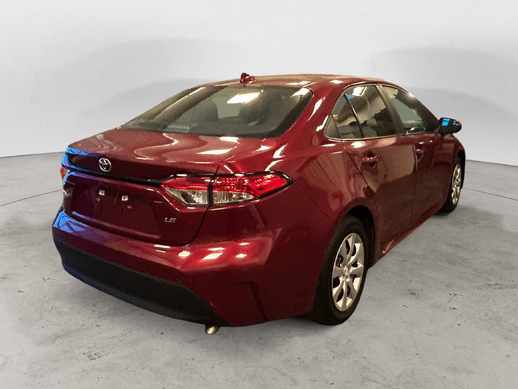 Certified 2025 Toyota Corolla LE FWD image 5