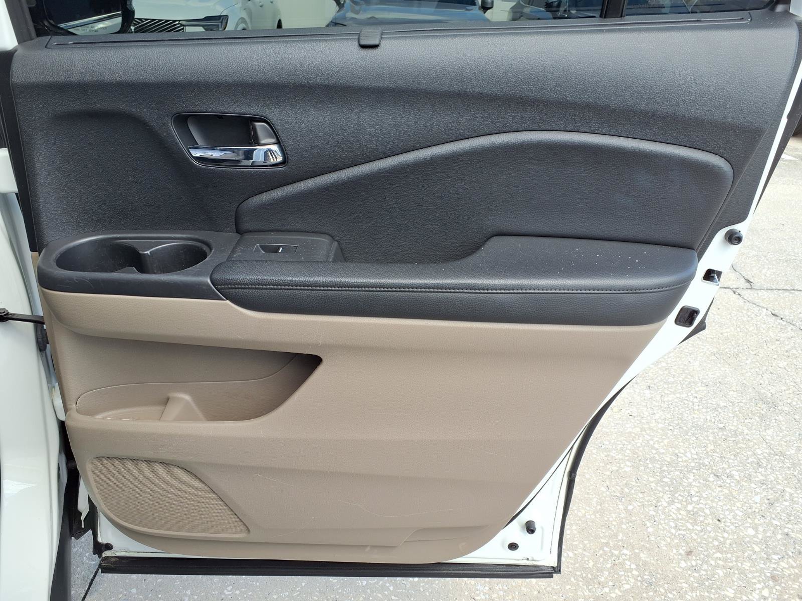 Used 2021 Honda Pilot Touring image 14