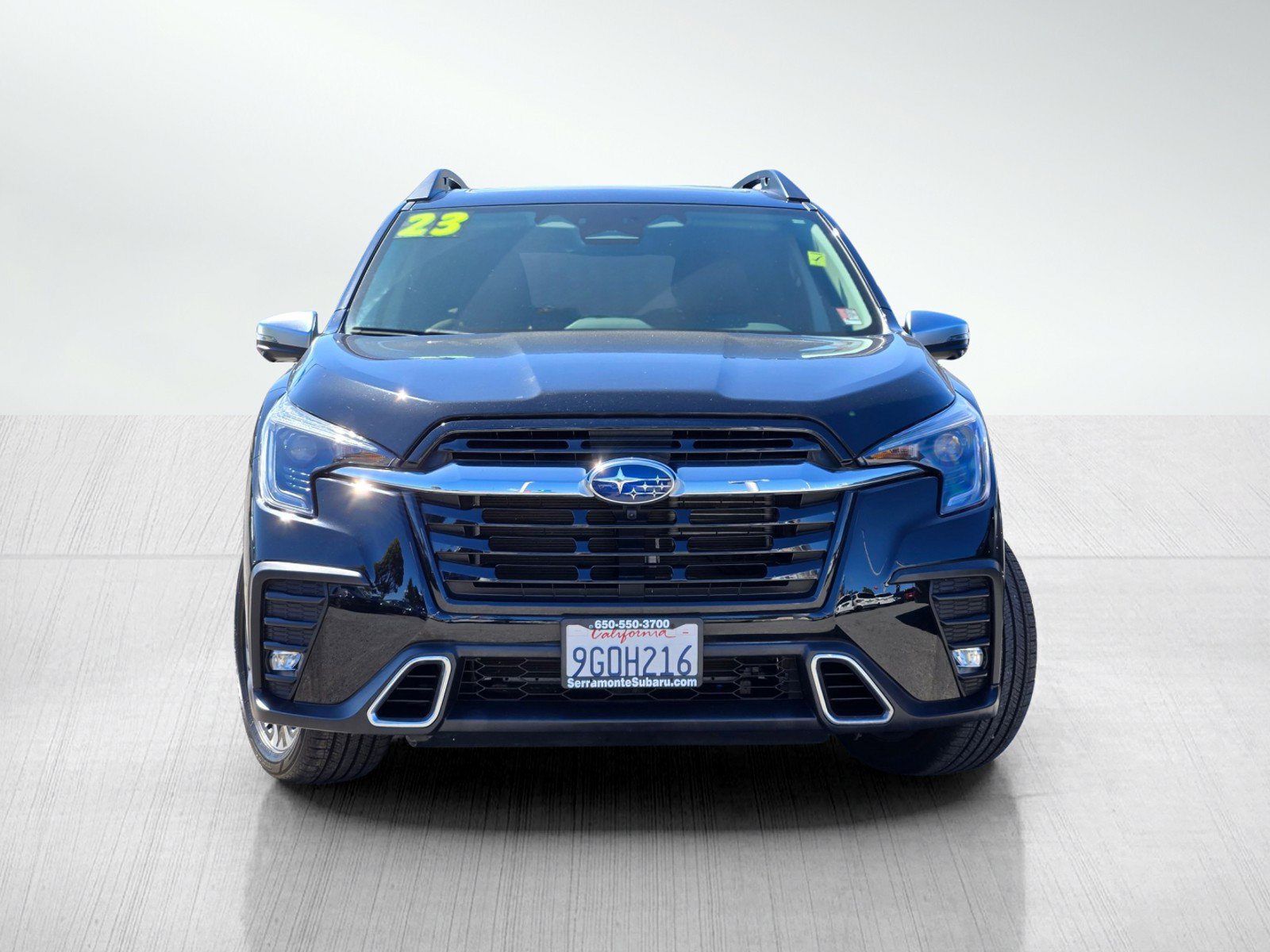 Used 2023 Subaru Ascent Touring AWD/4WD image 2