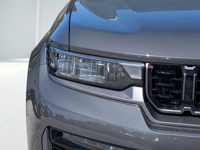 New 2026 Jeep Grand Cherokee Limited image 9