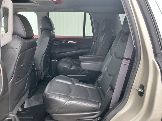 Used 2017 Cadillac Escalade Premium Luxury image 43