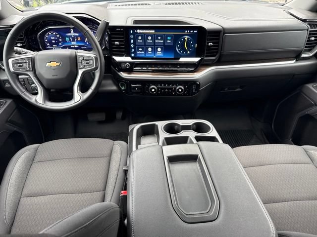 Used 2025 Chevrolet Silverado 1500 LT AWD/4WD image 5