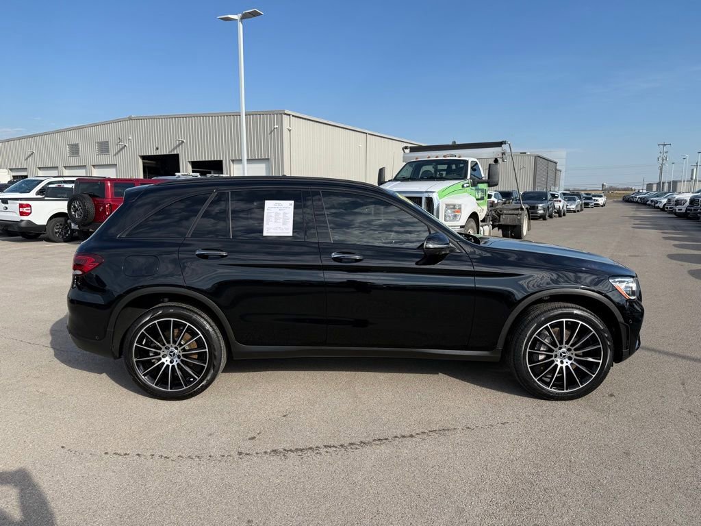 Used 2022 Mercedes-Benz GLC 300 4MATIC image 32