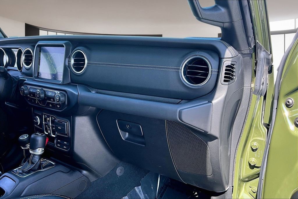 Used 2022 Jeep Wrangler Unlimited Sahara image 23