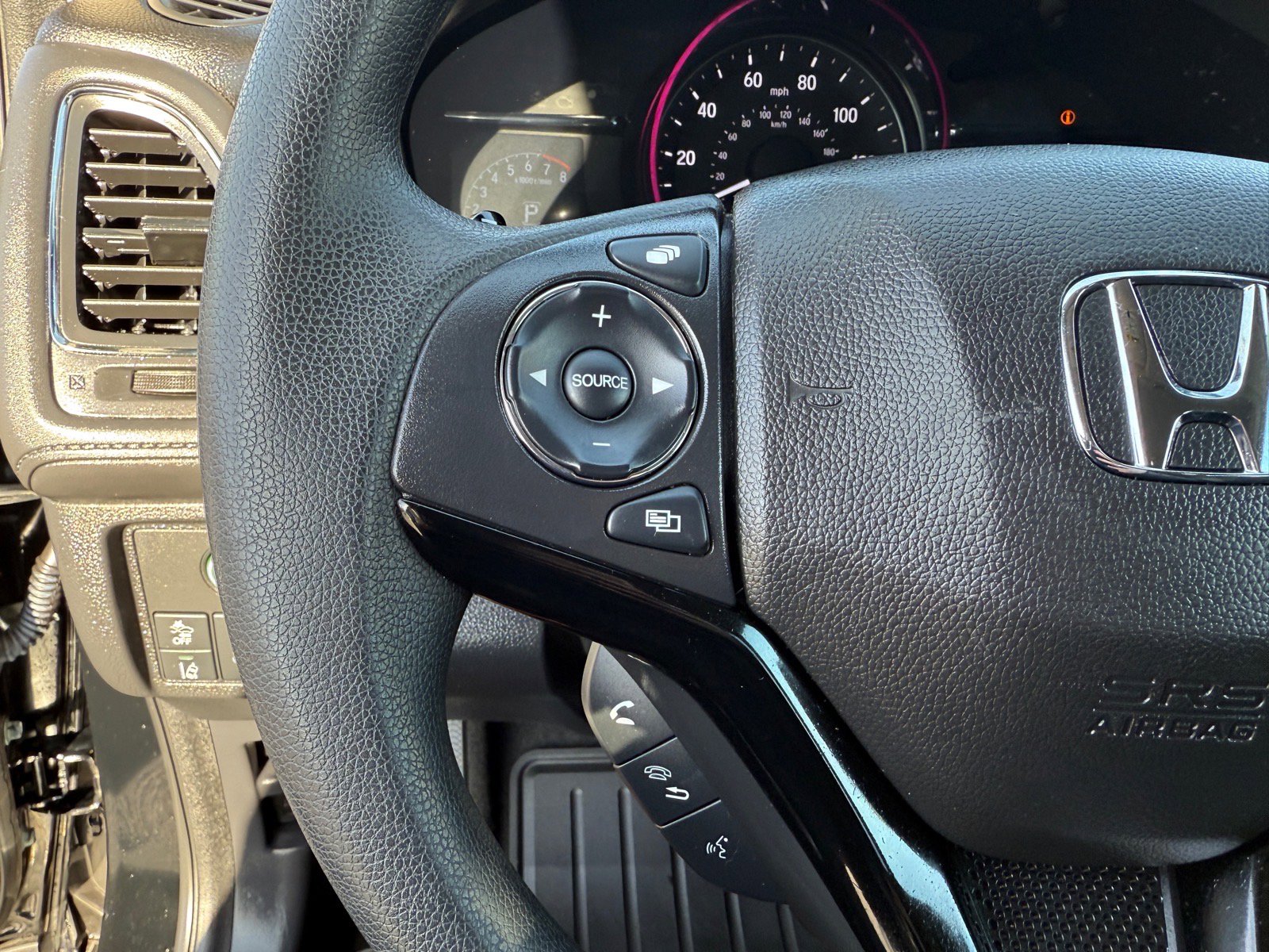 Used 2020 Honda HR-V EX image 34