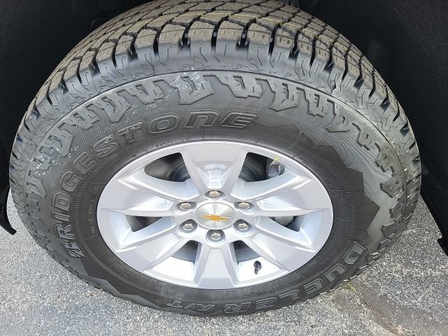 New 2026 Chevrolet Silverado 1500 W/T w/ WT Value Package AWD/4WD image 9