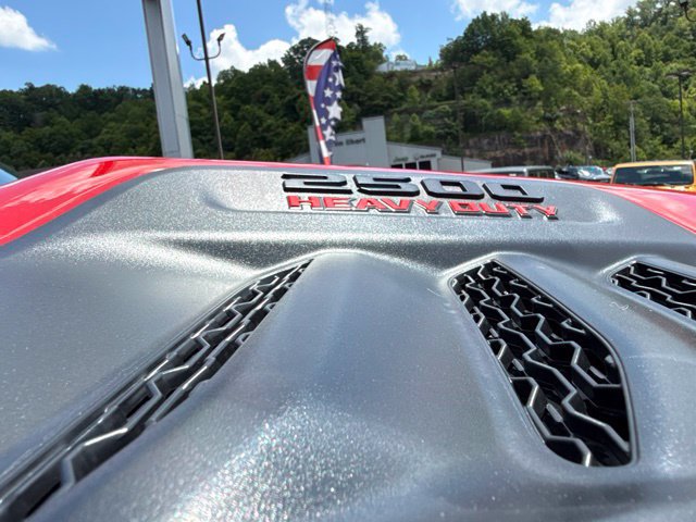 New 2026 RAM 2500 Laramie w/ Night Edition AWD/4WD image 13