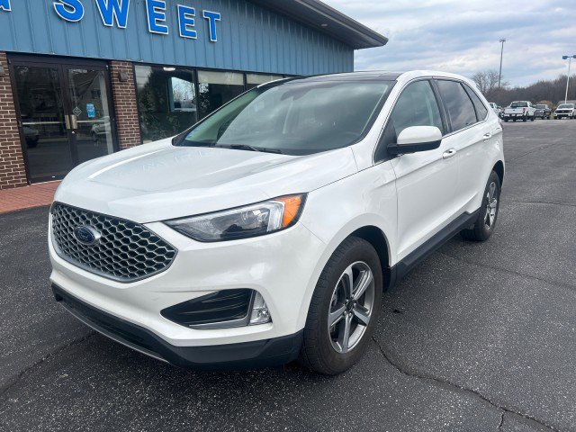 Used 2024 Ford Edge SEL w/ Convenience Package AWD/4WD image 2