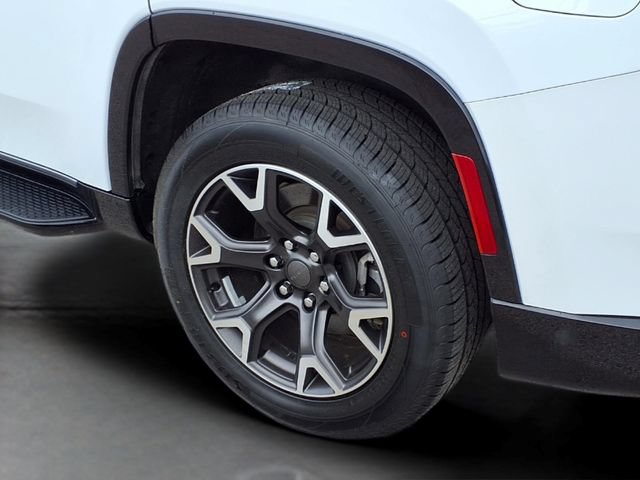 Used 2024 Jeep Wagoneer Series III AWD/4WD image 24