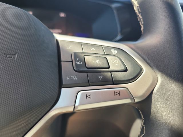 Used 2024 Volkswagen Taos SE image 27