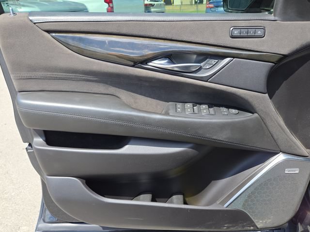 Used 2018 Cadillac Escalade Platinum AWD/4WD image 15
