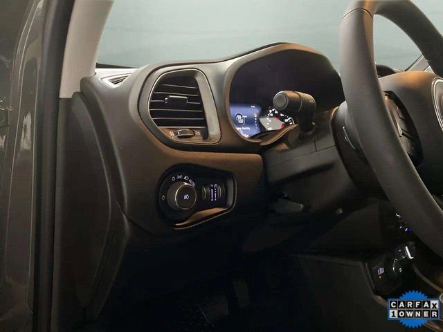 Used 2022 Jeep Renegade Latitude image 33