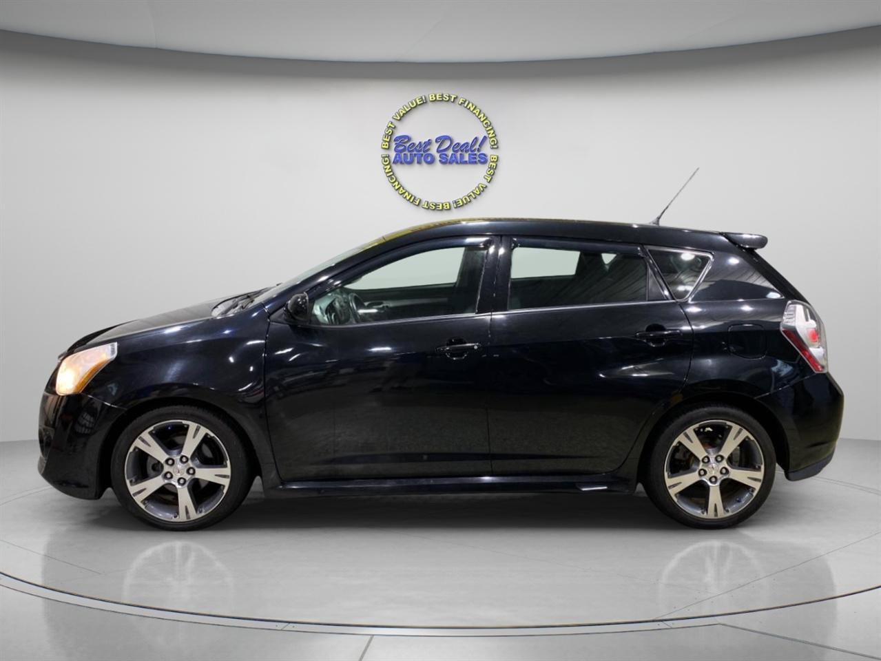 Used 2009 Pontiac Vibe GT FWD image 2