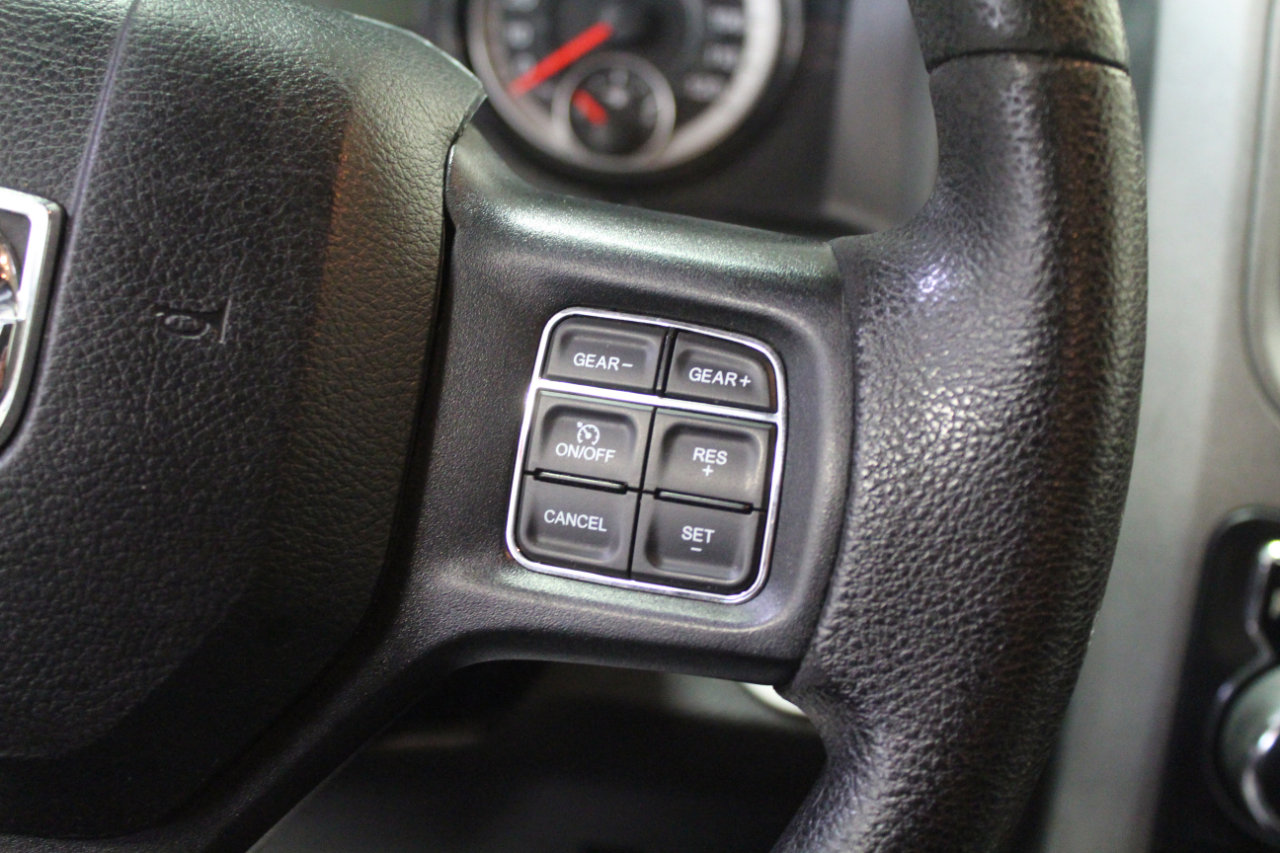 Used 2017 RAM 1500 Express image 9