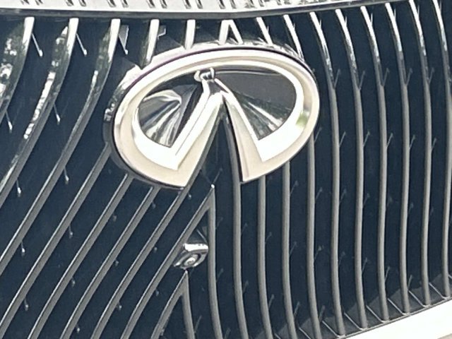 Certified 2026 INFINITI QX80 Luxe w/ Cargo Package AWD/4WD image 10