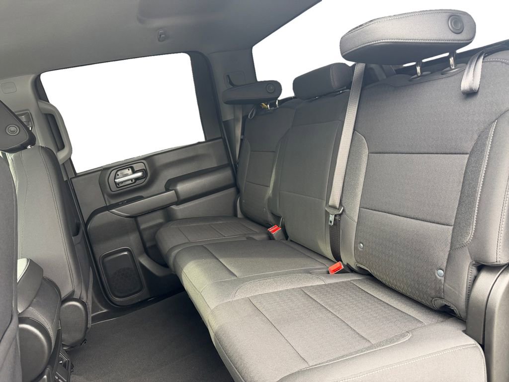 Used 2024 Chevrolet Silverado 2500 Custom w/ Custom Value Package image 13