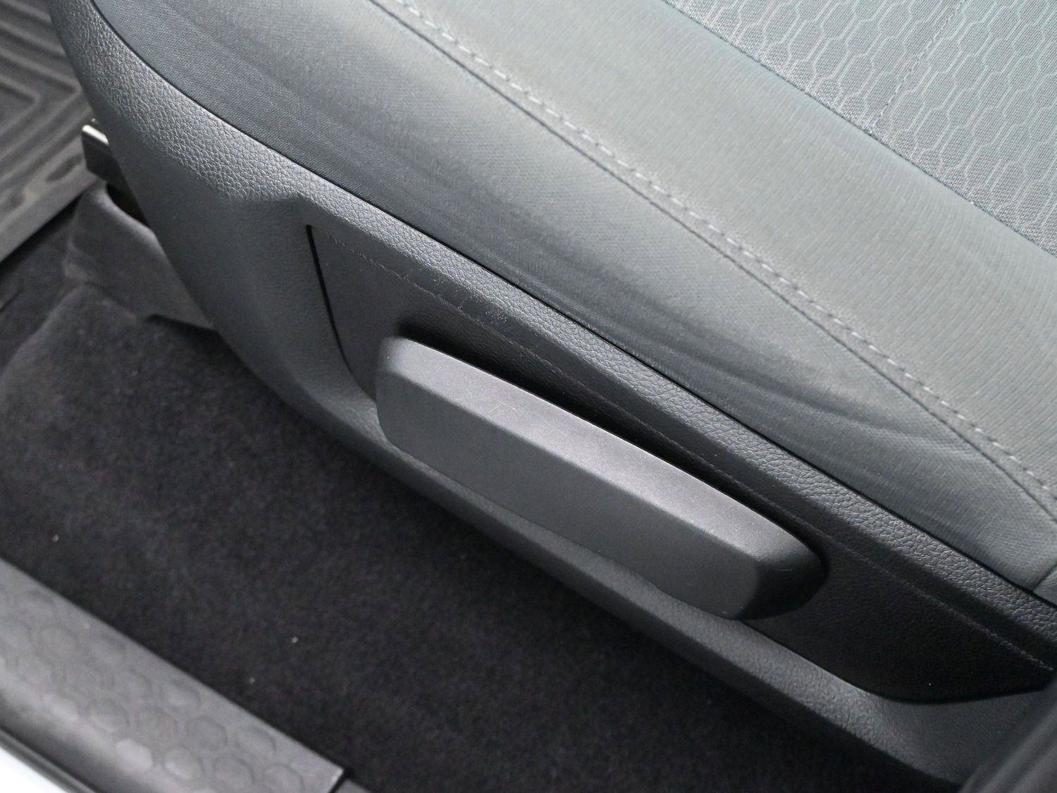 Used 2018 RAM 2500 SLT image 13