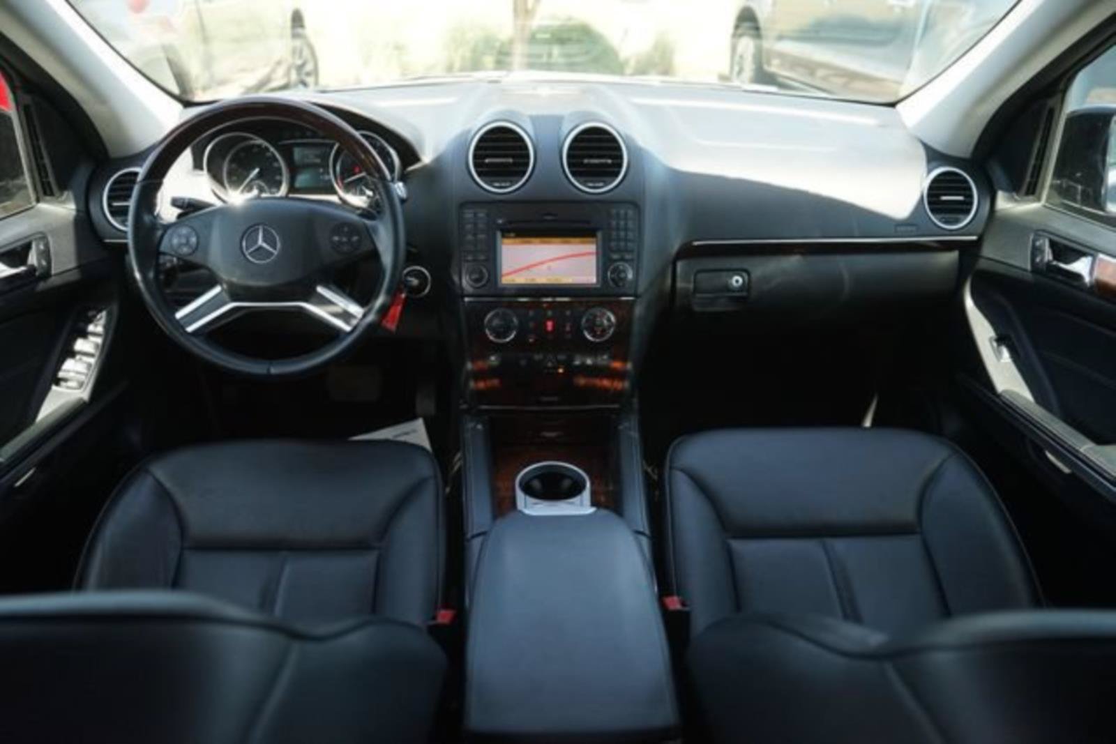 Used 2011 Mercedes-Benz GL 450 4MATIC image 24