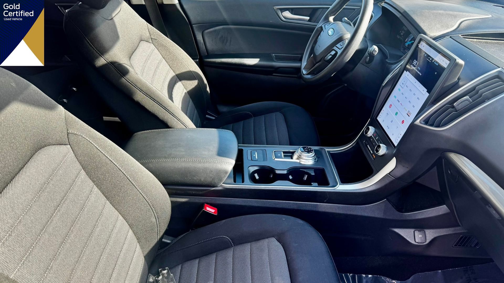 Certified 2022 Ford Edge SE image 10