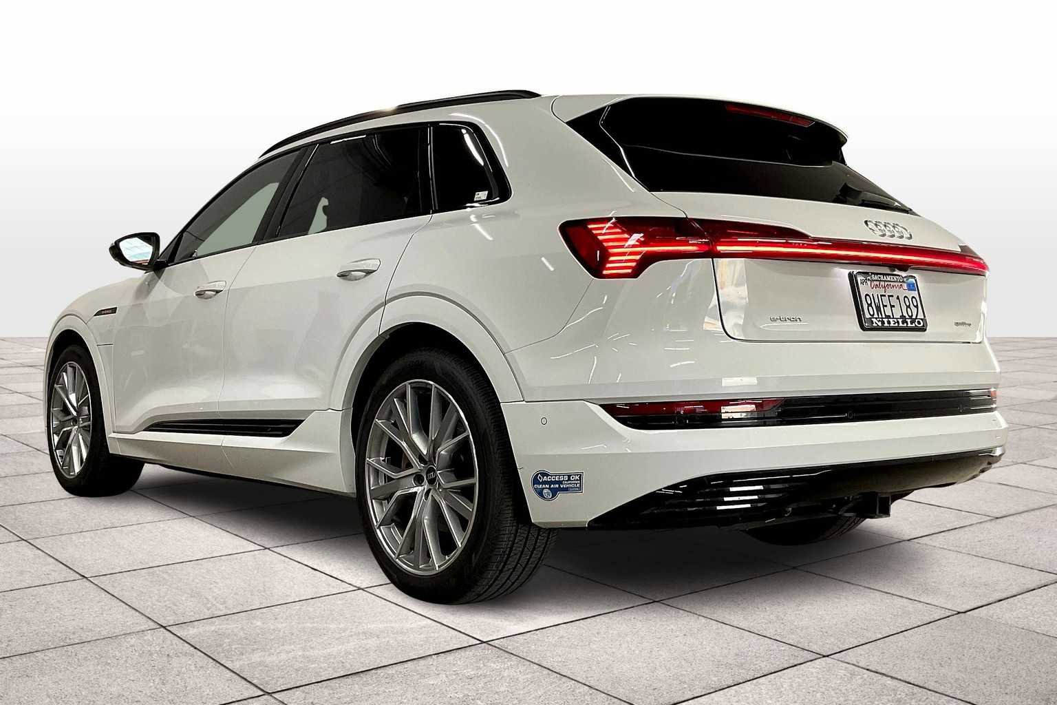 Certified 2021 Audi e-tron Prestige w/ Prestige Package image 14