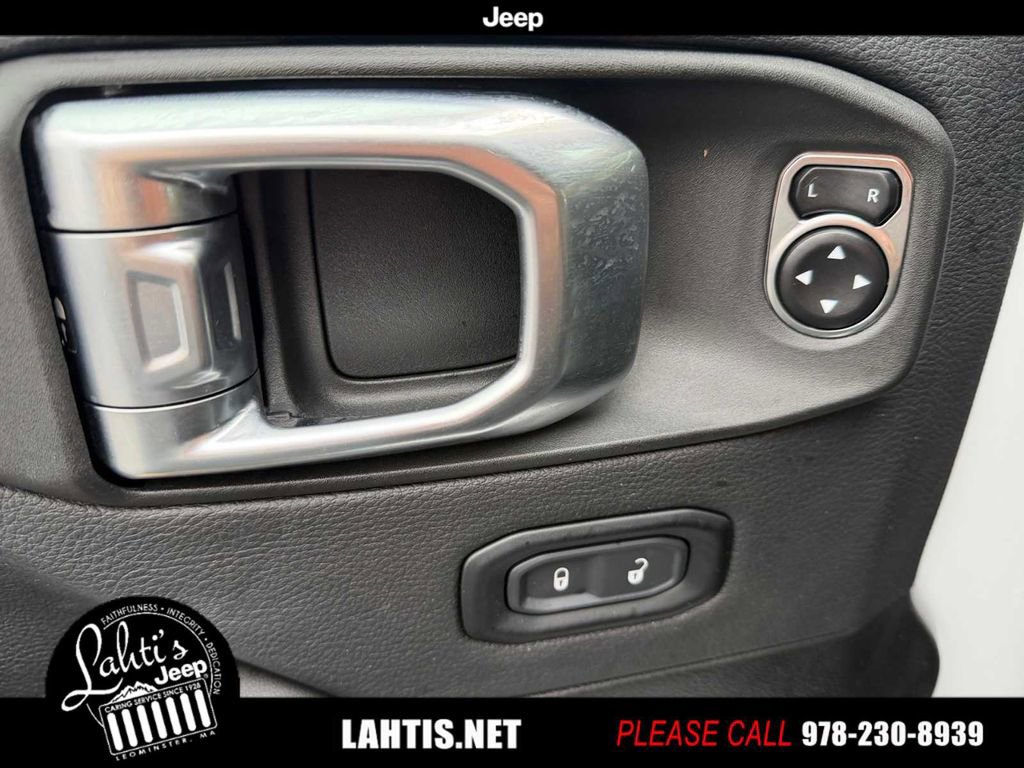 Used 2024 Jeep Wrangler High Altitude image 33